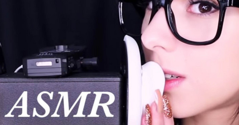 LunaRexx ASMR - ASMR Ear Licking to Help you Relax